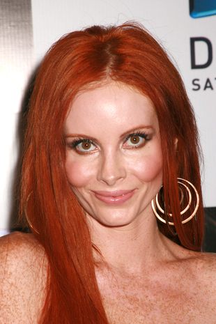 Phoebe Price ma gdzieś Chanel | Kozaczek