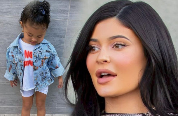 Córka Kylie Jenner może pochwalić się pokaźną kolekcją samochodów – „same wypasione bryki”